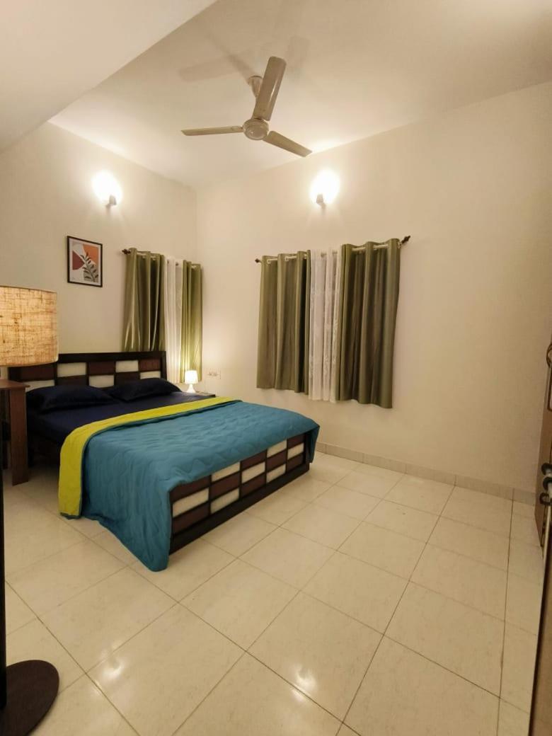 Homestayz Crown Bangalore Extérieur photo
