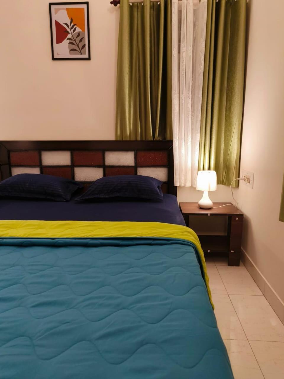 Homestayz Crown Bangalore Chambre photo