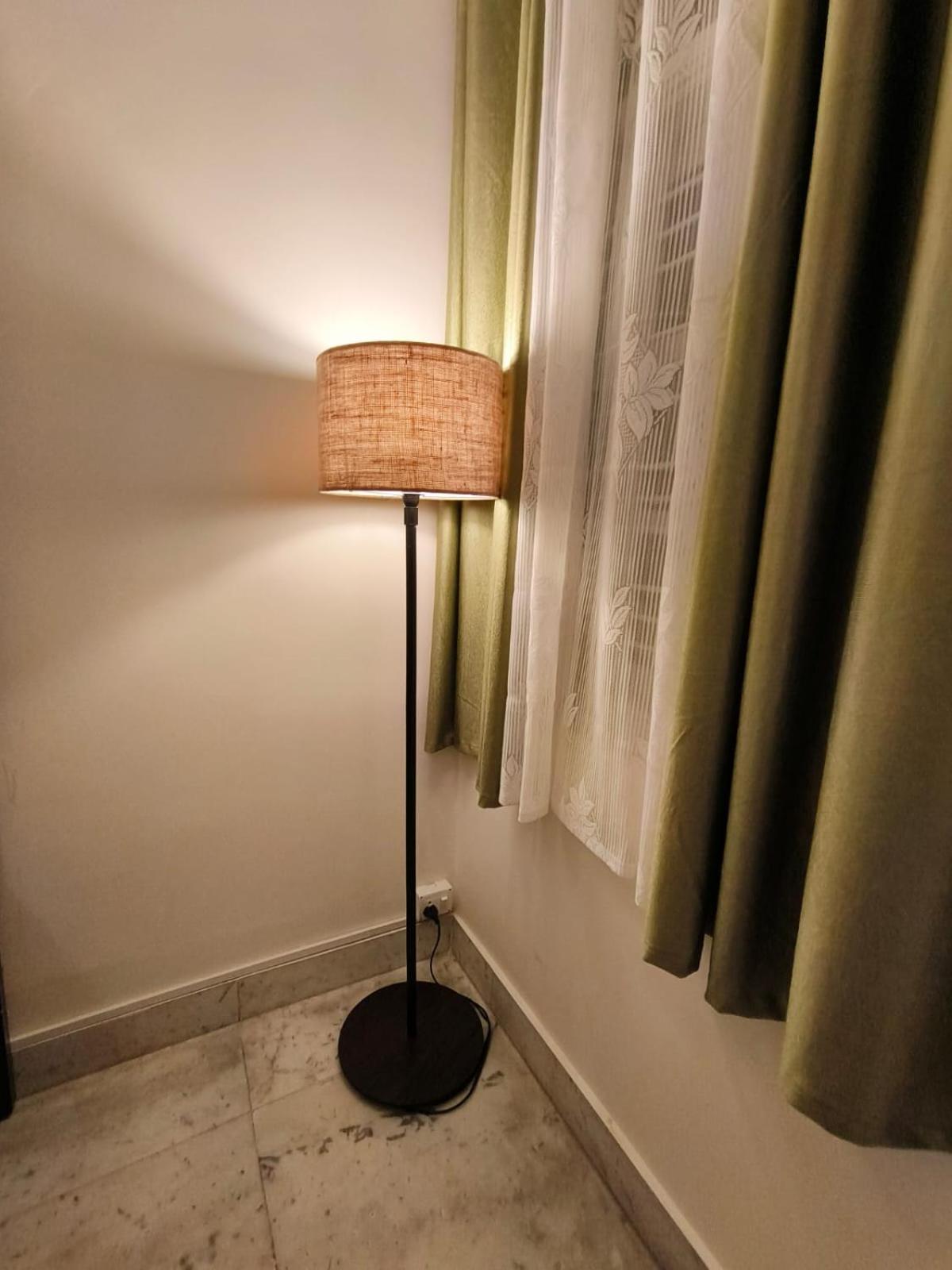 Homestayz Crown Bangalore Extérieur photo