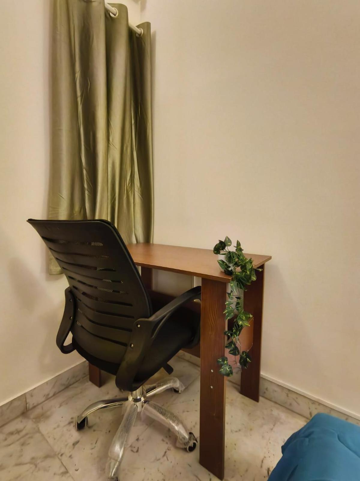 Homestayz Crown Bangalore Extérieur photo
