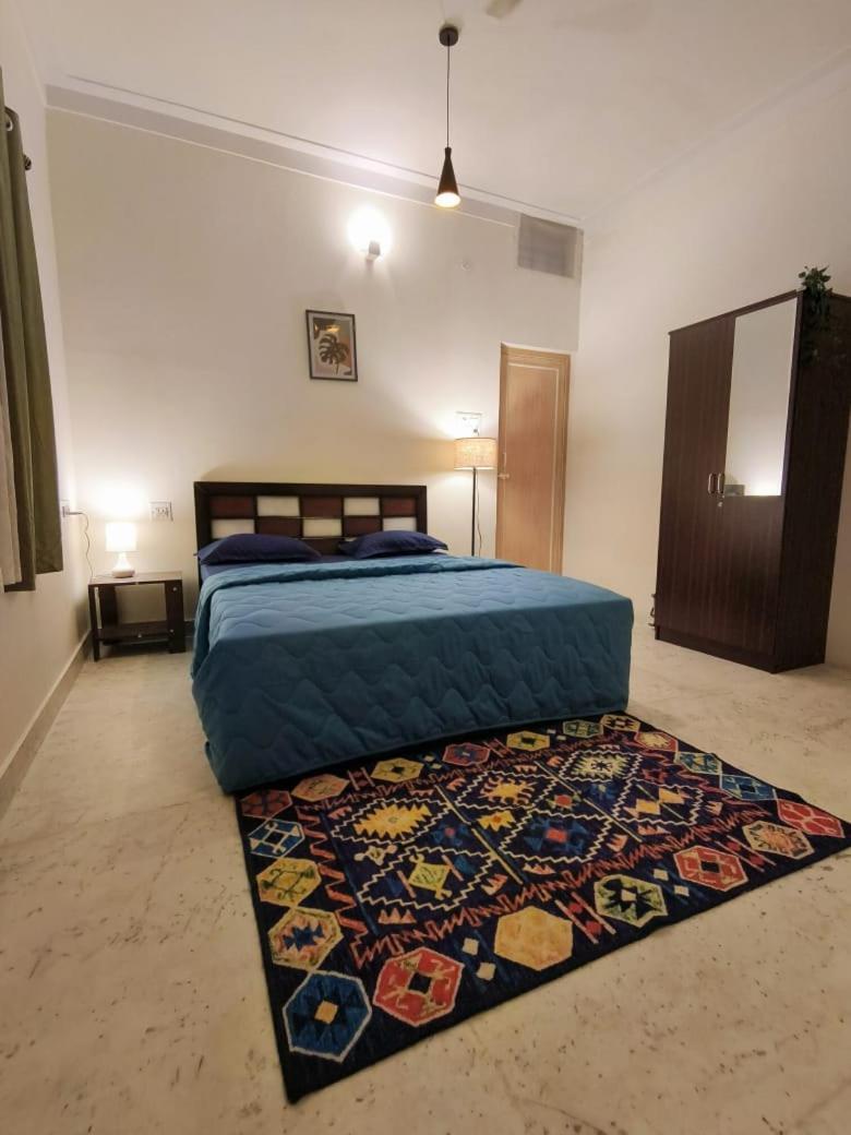 Homestayz Crown Bangalore Extérieur photo